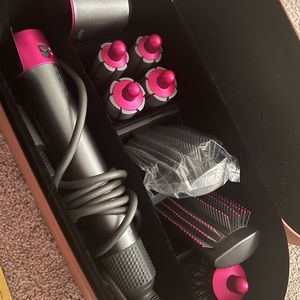 Brand new Dyson Airwrap